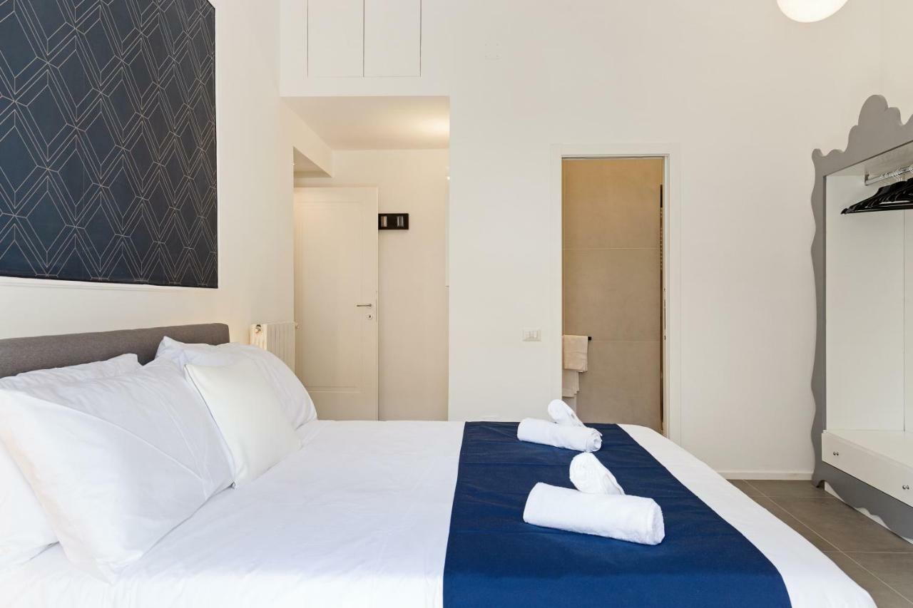 Napoli Suite Caravaggio Apartment Buitenkant foto
