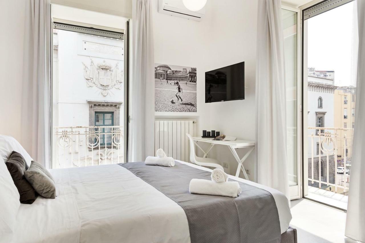 Napoli Suite Caravaggio Apartment Buitenkant foto