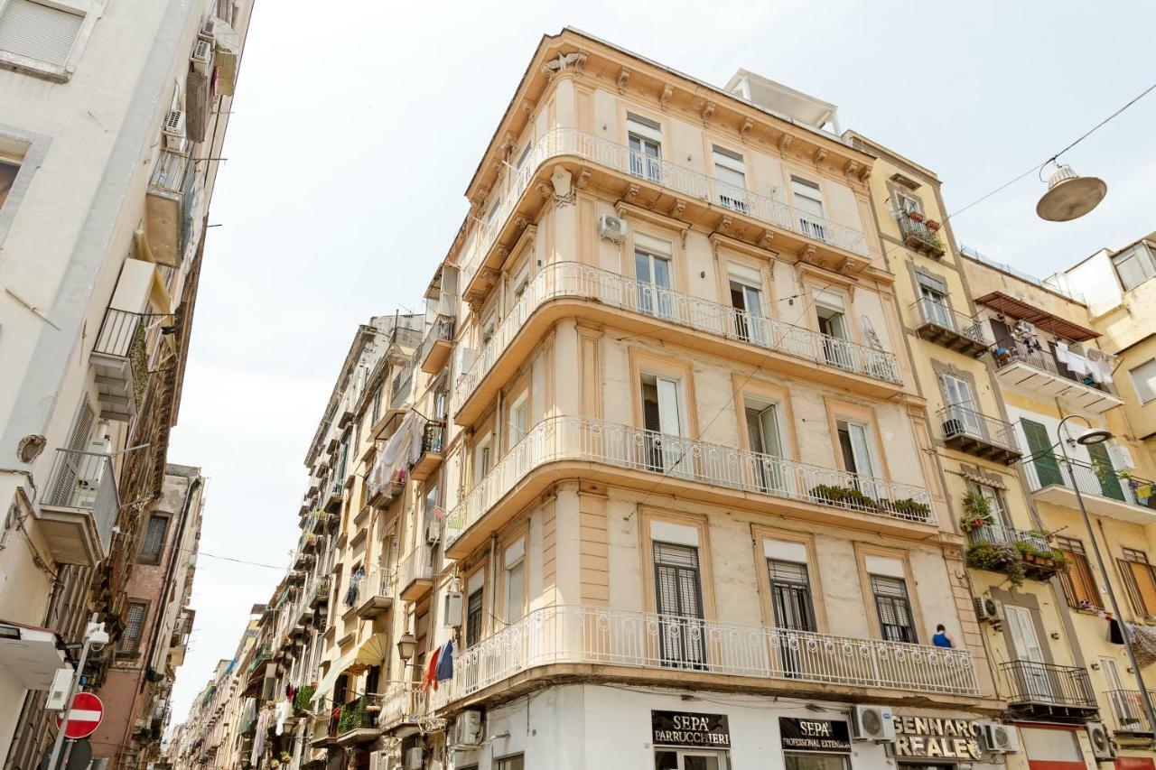 Napoli Suite Caravaggio Apartment Buitenkant foto