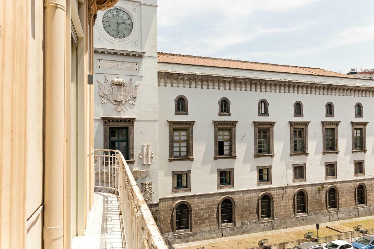 Napoli Suite Caravaggio Apartment Buitenkant foto
