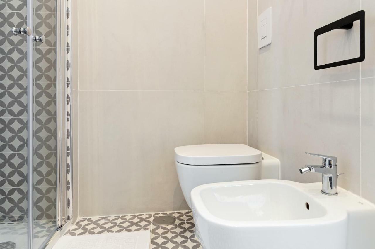 Napoli Suite Caravaggio Apartment Buitenkant foto